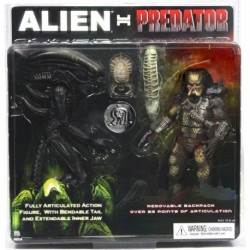 Alien VS. Predator NECA Exclusive Action Figure 2 Pack Alien Vs. Predator