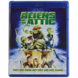 Aliens in the Attic [Blu-ray]