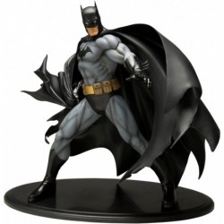 Batman ArtFX Statue (Black Costume Version)